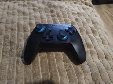Oprema za video igre: 1. MS Gamepad Console M500 2. Wireless Game Controller 3. Logitech® — 6