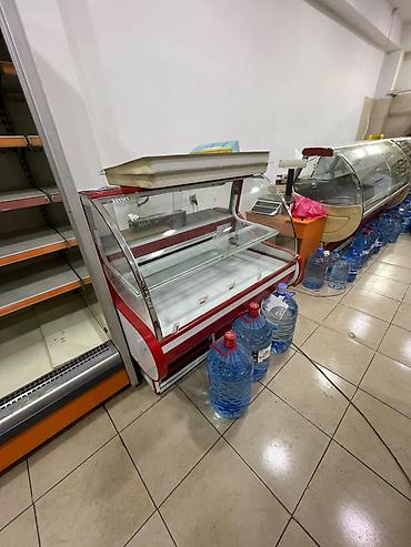 Mağaza avadanlığı: Mağaza avadanlıqları satılır – komplekt. Tərkib: - Şaquli tip döşəmə — 2