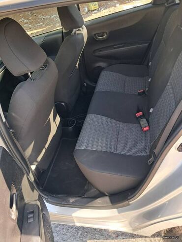 Toyota: Toyota Yaris: 1.3 l. | 2014 έ. Χάτσμπακ — 18