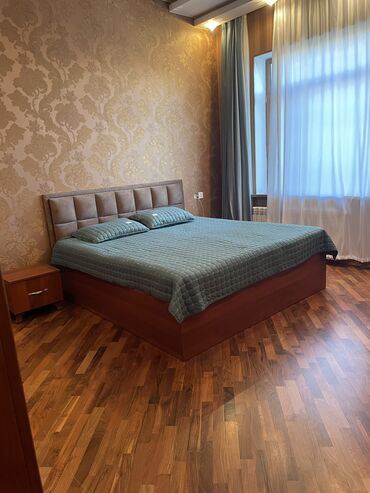 Bağ evlərinin satışı: Bakı, Binəqədi qəs., 500 kv. m, 6 otaqlı, Hovuzsuz, Kanalizasiya, Kombi, Telefon -da lalafo.az — 19 Bağ evlərinin satışı: Bakı, Binəqədi qəs., 500 kv. m, 6 otaqlı, Hovuzsuz, Kanalizasiya, Kombi, Telefon — 19