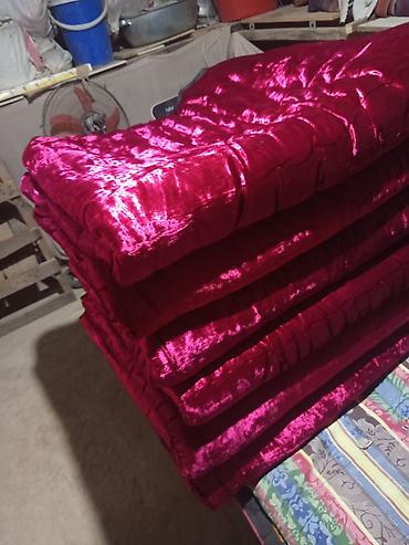 под матрас: 6-жууркан кыжымы 1900сом 3-мадонна жер төшөк 1900сом 6-падушкасы менен — 1