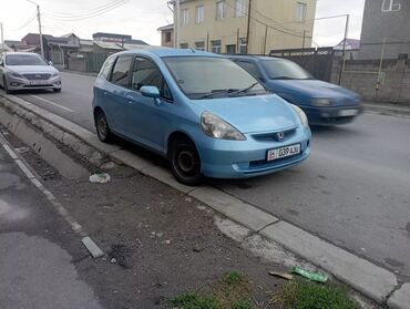 купить машину: Honda Fit: 2002 г., 1.3 л, Автомат, Бензин, Седан