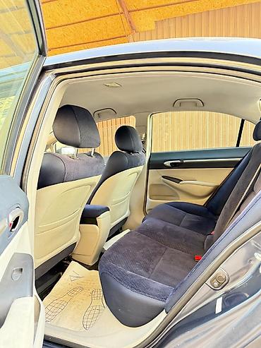 св: Honda Civic: 2007 г., 1.3 л, Автомат, Бензин, Седан — 4