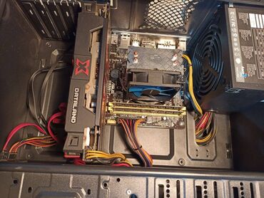 Настольные ПК и рабочие станции: Компьютер, ядер - 4, ОЗУ 16 ГБ, Игровой, Б/у, Intel Core i7, AMD Radeon RX 580, HDD + SSD — 7