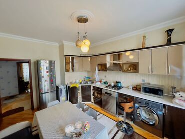 Yeni tikili: 3 otaqlı, Yeni tikili, m. Memar Əcəmi, 114 kv. m — 9