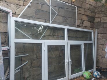 Plastik pəncərələr: PVC pəncərə-vitray blok - Material: ağ PVC profil, ikiqat şüşə — 8