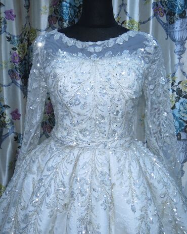 бишкек одежда оптом: Үлпөт көйнөгү, To be Bride, 6XL (EU 52), Корсети менен, Куру менен, Барпайган, Гүлдүү торчо, Страздар, Глиттер, Колдонулган