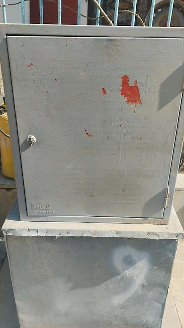 su sayğacı: Sənaye tipli elektrik start-stop idarəetmə qutusu və metal paylayıcı — 2