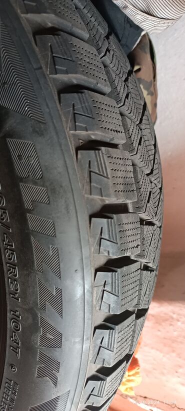 Шины: Шины 265 / 45 / R 21, Зима, Б/у, Комплект, Япония, Bridgestone