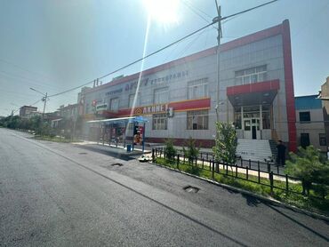 земельный участок в караколе: Срочно сдается коммерческое помещение (1,000 м2) на локации с высокой