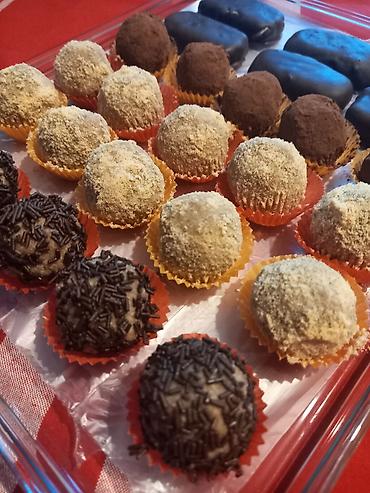 torta na bunaru: Posne cokoladne kuglice,sa plazmom,kokosom,lesnicima,naranđzom i — 3