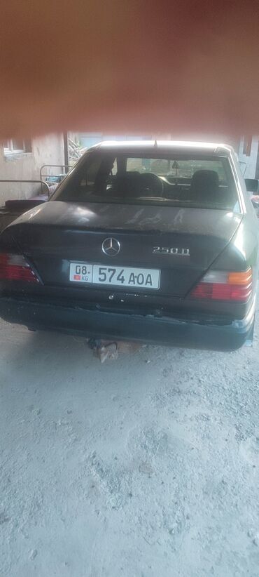 Mercedes-Benz: Mercedes-Benz W124: 1990 г., 3 л, Механика, Дизель, Седан