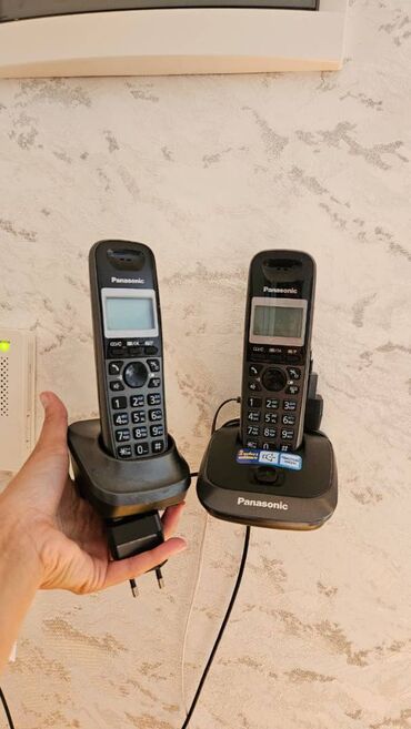 Salam. Panasonic 2 trubka ev telefonu, İstifadə olunmayıb,təzədən