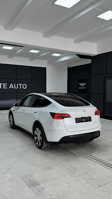 Tesla: Tesla Model Y: 2021 г., Автомат, Электромобиль, Кроссовер — 3