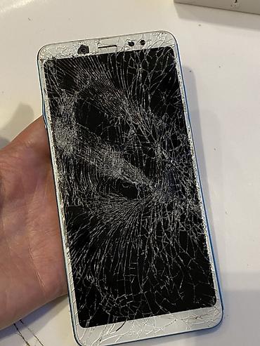xiami 14: Xiaomi Mi 8, rəng - Göy, 
 Qırıq — 1