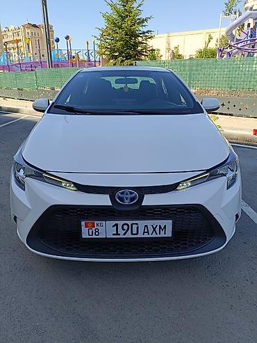 corola: Toyota Corolla: 2021 г., 1.8 л, Вариатор, Гибрид, Седан — 5