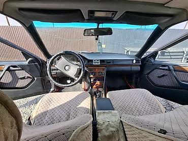 Продажа авто: Mercedes-Benz E-Class: 1990 г., 2.3 л, Механика, Бензин, Седан — 7