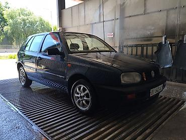 Транспорт: Volkswagen Golf: 1993 г., 1.6 л, Механика — 2