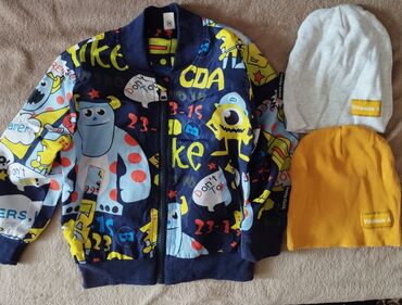 Куртки: Детские вещи все за 300 сомразмер 92