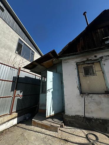 Продажа коттеджей и домов: Продаётся дом с участком Площадь дома — 62 м².4 сотки Дом жилой, при — 2