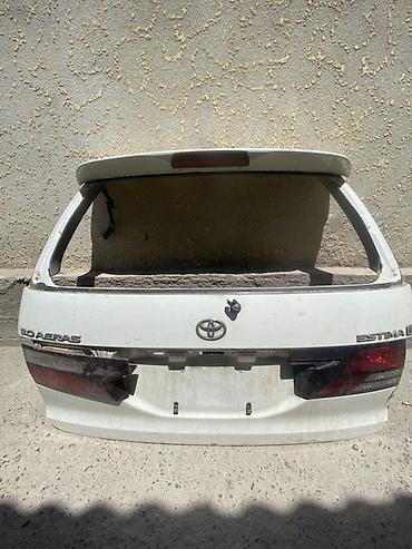 сотый крузак: Крышка багажника Toyota, Б/у, Оригинал — 2