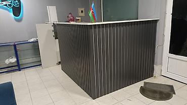 mebel işlənmiş: Ofis/resepsiyon üçün modul mebel dəsti Tərkib: - L formalı iş masası — 4