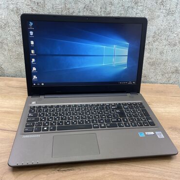 ноутбуки обмен: Ноутбук, Medion, 8 ГБ ОЗУ, Intel Core i5, 15.6 ", Б/у, Для несложных задач, память HDD + SSD