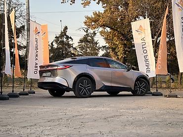 ram trx: Toyota bZ5: 2025 г., Электромобиль, Кроссовер — 2