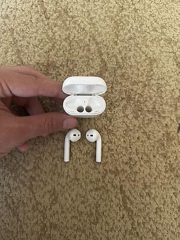 air 3: Беспроводные наушники-вкладыши, Apple, Airpods 2, Б/у — 2