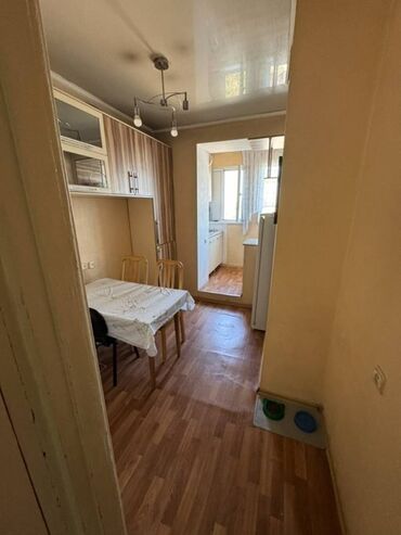 квартира аламедин рынак: 2 комнаты, 50 м², Индивидуалка, 5 этаж, Косметический ремонт