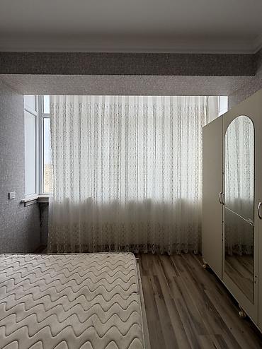 studiya menzil: 2 otaqlı, Yeni tikili, 44 kv. m — 10