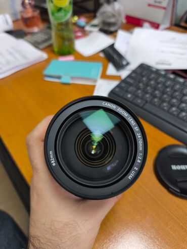 Fotokameralar: Canon EOS-1D X Mark III professional DSLR gövdə. Canon 24-70mm F2.8 — 15