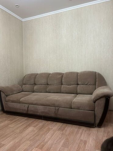 диван угловой кожаный: Диван-кровать, цвет - Бежевый, Б/у