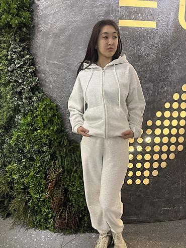 nike tech flece: Женский спортивный костюм из плотного трикотажа, цвет бордовый. Размер — 4