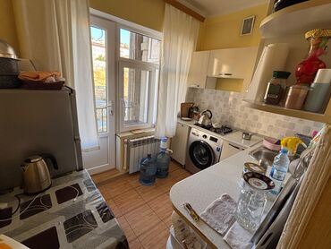 Uzunmüddətli kirayə mənzillər: Şexsi menzilim.WhatsApp aktiv.Nerimanov rayonu Life centrın arxası, 39 — 7