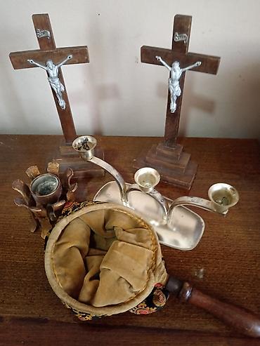 Stare vaze i dekor: Crkveni liturgijski set – komplet - Dva drvena krsta sa korpusom — 5