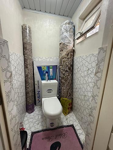 Продажа коттеджей и домов: Продается дом в ж/м Дордой Продается уютный дом. Материал стен: саман — 11