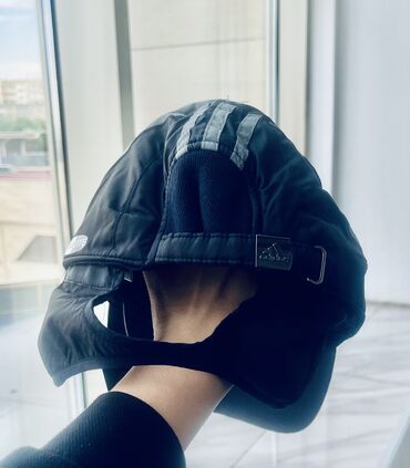 байпак маасы: Акция 2300сом Кепка adidas зимняя, в наличии остался один штук