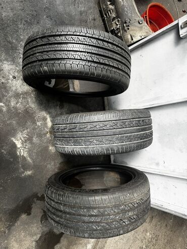 Sırğalar: İşlənmiş Şin Kumho 235 / 45 / R 18