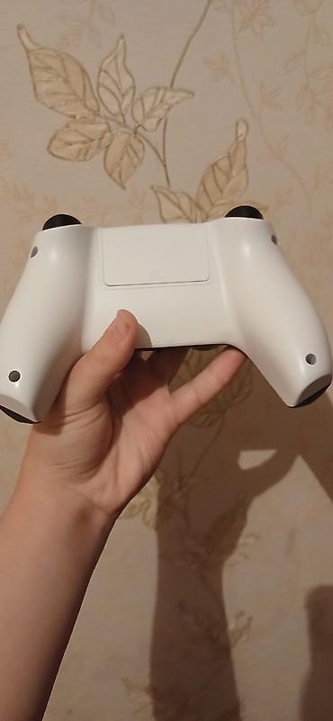 game stick lite 4k: Içində 14 mindən çox oyun var Paketə daxildir: - 1 ədəd simsiz gamepad — 2