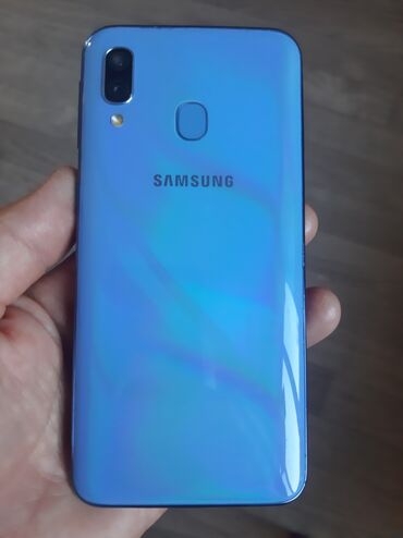 иштебейт: Samsung Galaxy A40, Колдонулган, 64 ГБ, түсү - Көгүлтүр, 2 SIM