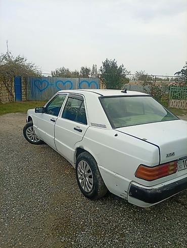 maşın satışı: Mercedes-Benz 190 (W201): 0.2 l | 1993 il Sedan — 3