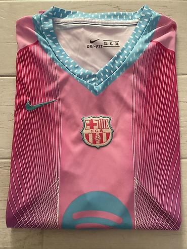 pull and bear kengur: Fudbalski dres – FC Barcelona, Lamine Yamal veličina XL Novo bez — 1