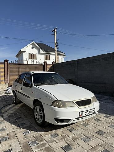 Daewoo Nexia: 2012 г., 1.5 л, Механика, Бензин, Седан