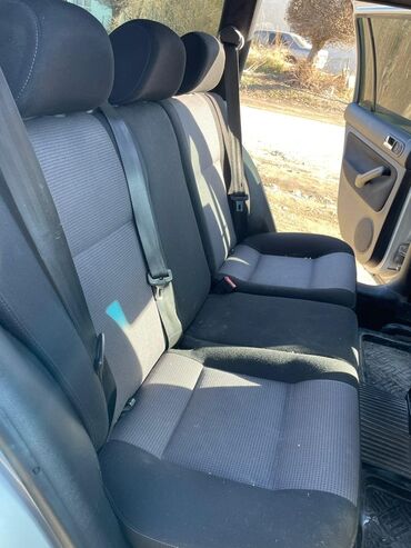 Volkswagen: Volkswagen Golf: 2002 г., 1.6 л, Механика, Бензин, Универсал — 8