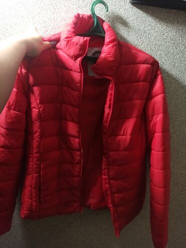 Куртки: Женская куртка S (EU 36), цвет - Красный