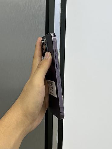 iphone zs: IPhone 14 Pro Max, Б/у, 256 ГБ, Deep Purple, Защитное стекло, Чехол, В рассрочку, 79 % — 5