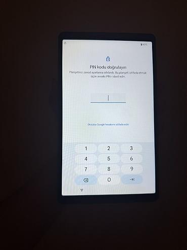 samsung galaxy tab a: HONOR planşet Xüsusiyyətlər: - Metal gövdə, nazik çərçivələr - Arxa — 3