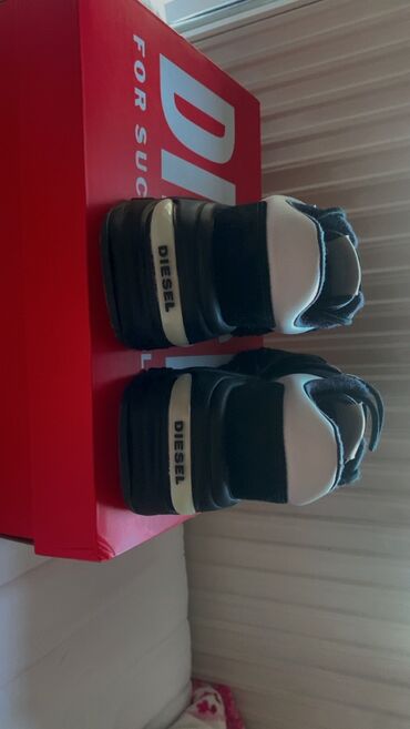 Women's Sneakers and athletic shoes: Diesel, 40, bоја - Crna — 3