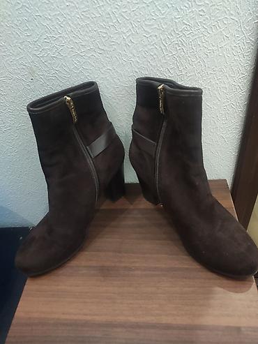 Ботинки: Черные ботинки в брутальном стиле - Модель: кожаные шнурованные — 4